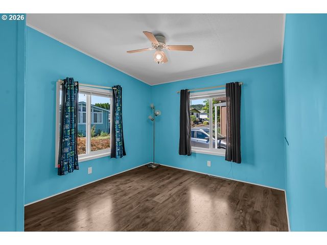 12450 Sw FISCHER Rd 268, Portland, OR 97224