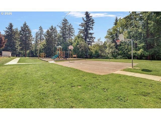 12450 Sw FISCHER Rd 268, Portland, OR 97224