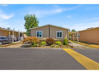 12450 Sw FISCHER Rd 268, Portland, OR 97224