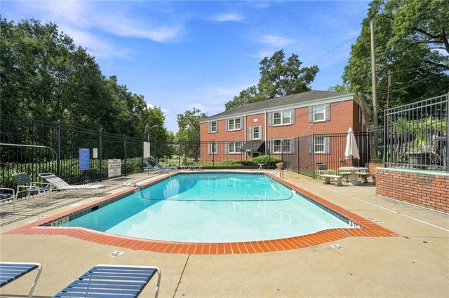 560 Goldsboro Road NE B, Atlanta, GA 30307