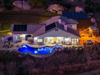 2136 Camino Christina, Alpine, CA 91901