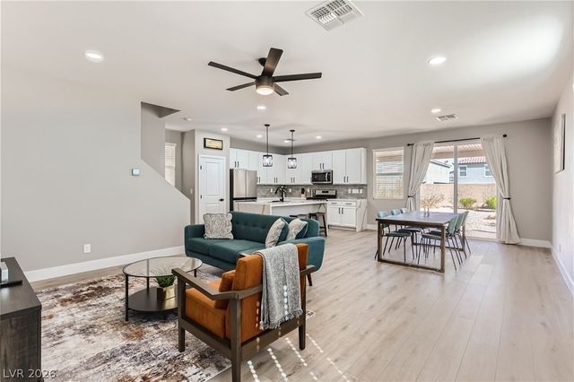 8440 Alder Sprout Avenue, Las Vegas, NV 89113