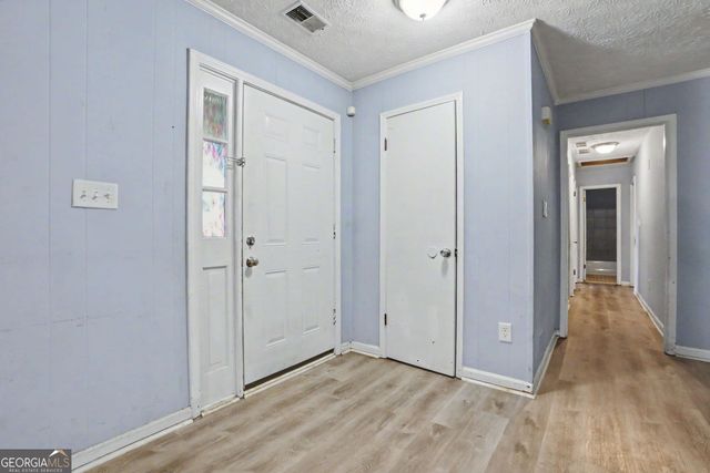 20 Lakeside Drive, Ellenwood, GA 30294