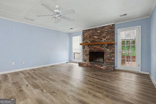 20 Lakeside Drive, Ellenwood, GA 30294