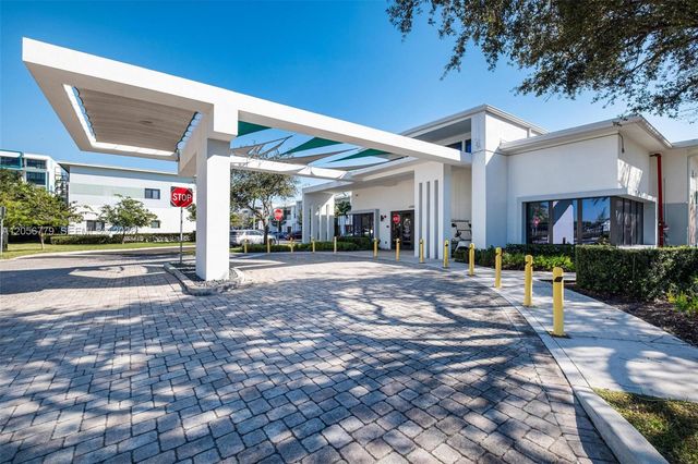 4480 NW 8th Place, Plantation, FL 33317