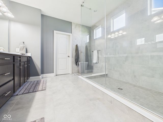 6842 Bladstone Road, Noblesville, IN 46062
