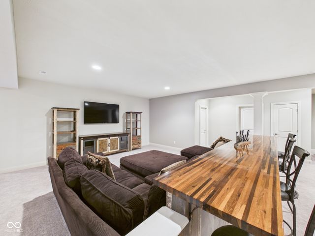 6842 Bladstone Road, Noblesville, IN 46062