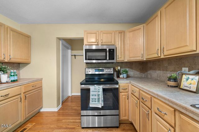 122 Stedwick Place, Durham, NC 27712