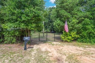 125 W Roberts Road, Defuniak Springs, FL 32433