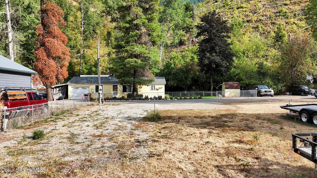 86 E Circle Dr, Kellogg, ID 83837 photo 5