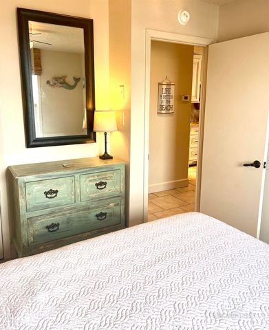 1129 W Beach Boulevard 303, Gulf Shores, AL 36542