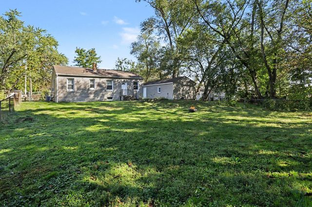 330 E Van Hoesen Boulevard, Portage City, MI 49002