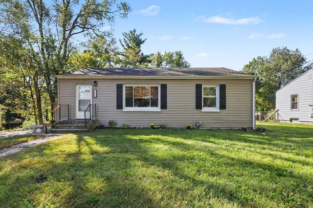 330 E Van Hoesen Boulevard, Portage City, MI 49002