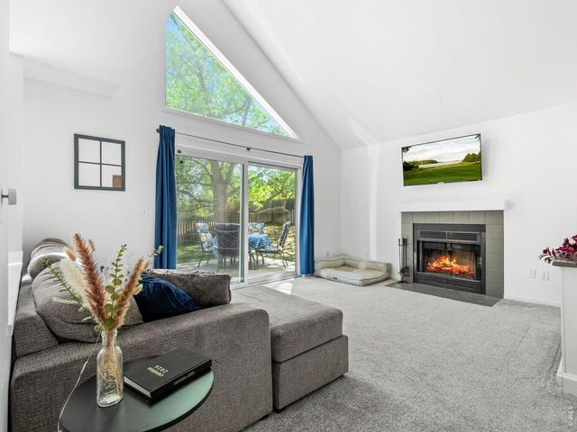 4461 Pembroke Gdns, Boulder, CO 80301