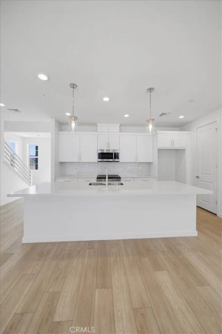 4852 Arroyo Run, Moorpark, CA 93021