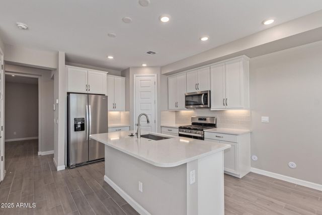 5835 E Rose Garden Lane, Phoenix, AZ 85054