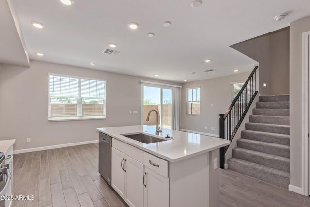 5835 E Rose Garden Lane, Phoenix, AZ 85054