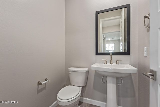 5835 E Rose Garden Lane, Phoenix, AZ 85054