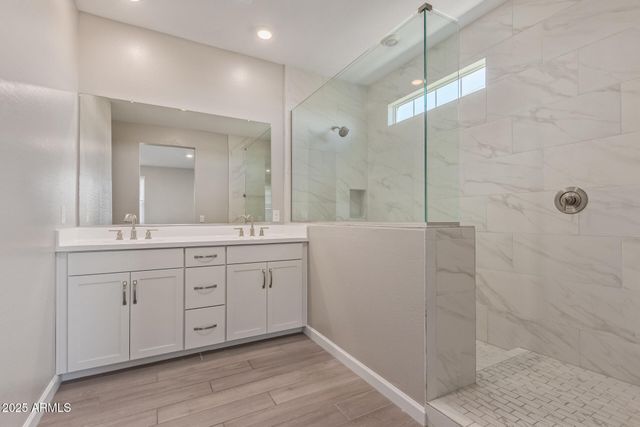 5835 E Rose Garden Lane, Phoenix, AZ 85054