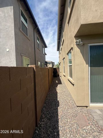 5835 E Rose Garden Lane, Phoenix, AZ 85054