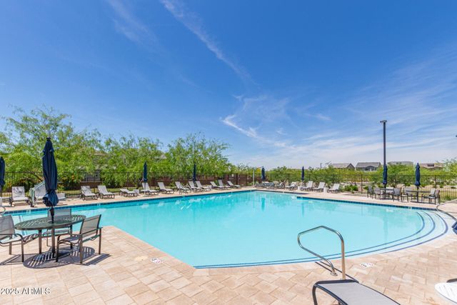 5835 E Rose Garden Lane, Phoenix, AZ 85054