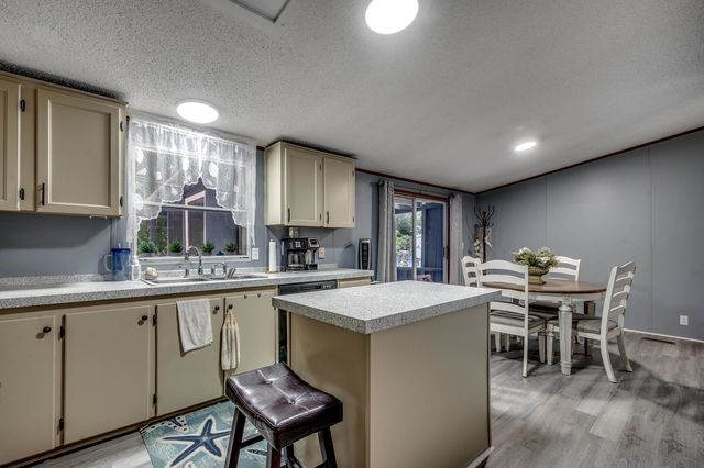 300 Rolling Ridge Dr., Longs, SC 29568