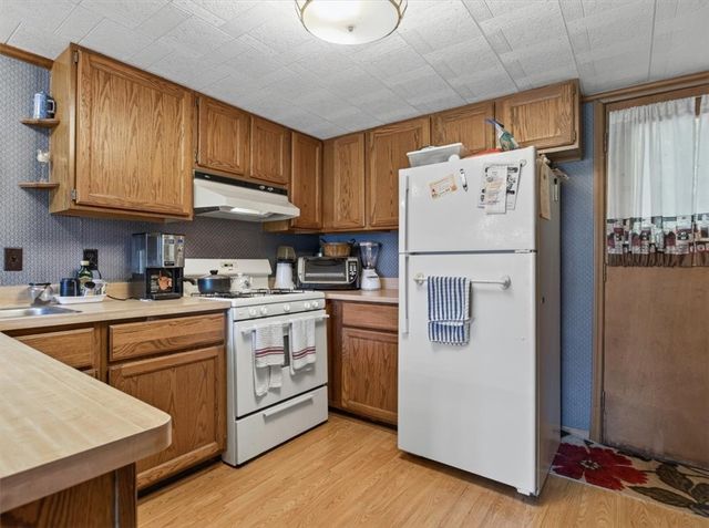 7682 Cottage Road 2, Wolcott, NY 14590