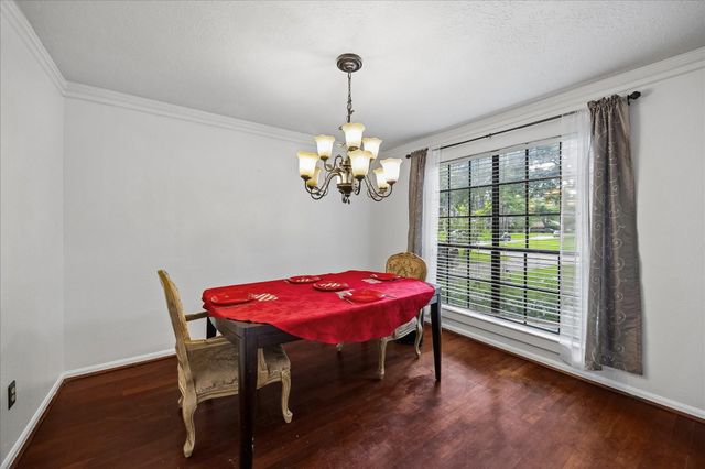 96 Eagle Rock Circle, The Woodlands, TX 77381