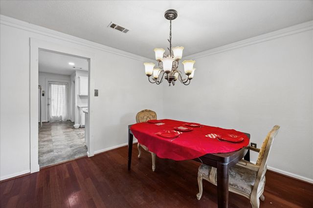96 Eagle Rock Circle, The Woodlands, TX 77381
