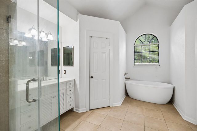 96 Eagle Rock Circle, The Woodlands, TX 77381
