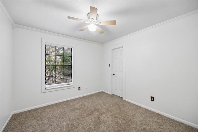 96 Eagle Rock Circle, The Woodlands, TX 77381