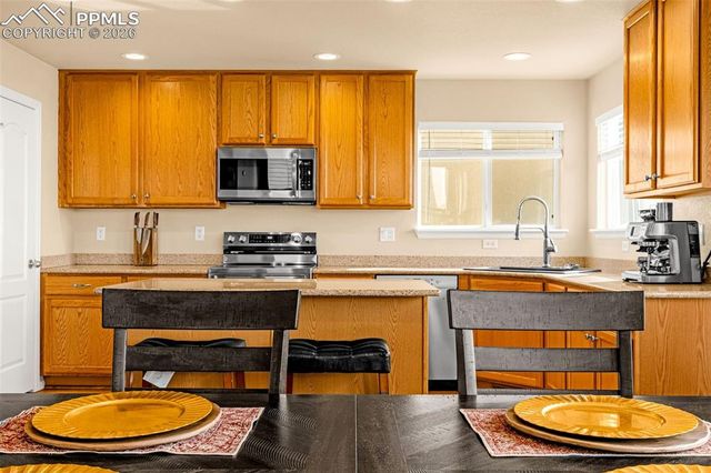 7713 Blue Vail Way, Colorado Springs, CO 80922