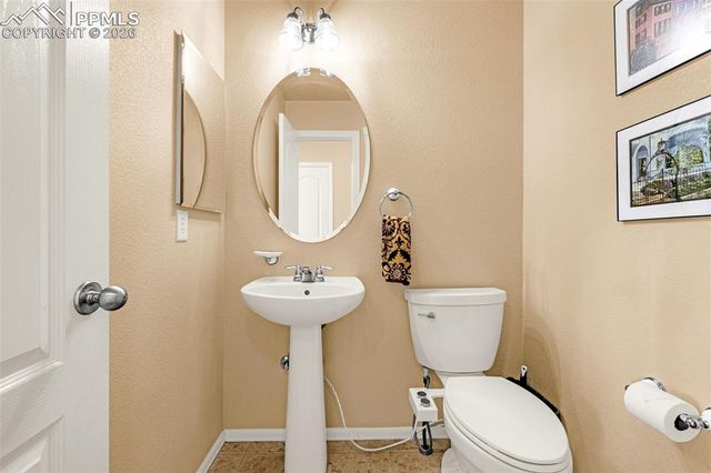 7713 Blue Vail Way, Colorado Springs, CO 80922