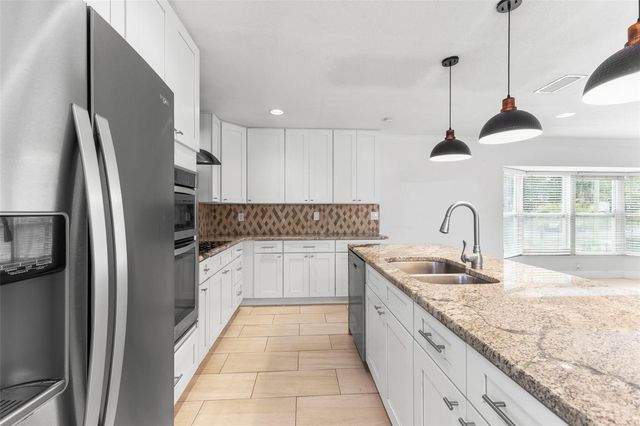 125 CARLYLE DRIVE, Palm Harbor, FL 34683