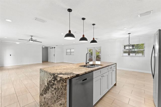 125 CARLYLE DRIVE, Palm Harbor, FL 34683