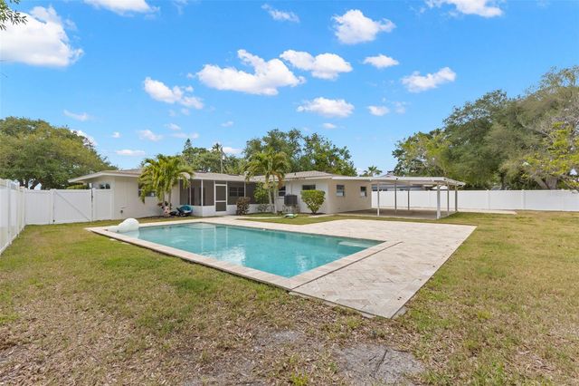 125 CARLYLE DRIVE, Palm Harbor, FL 34683