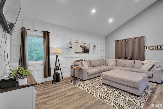 9228 S Harrodsburg Road, Harrodsburg, IN 47434