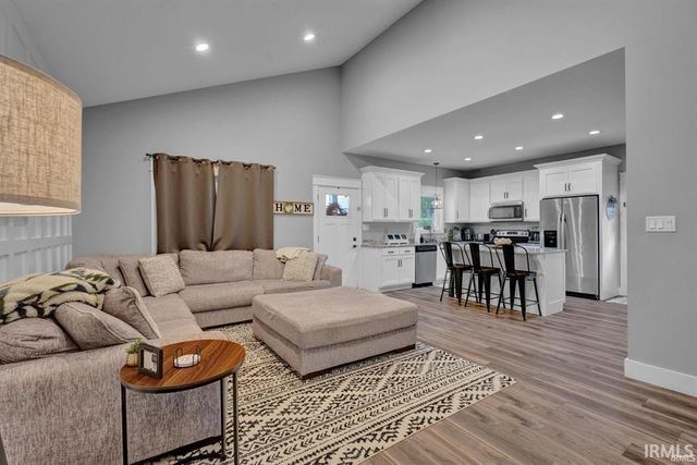 9228 S Harrodsburg Road, Harrodsburg, IN 47434