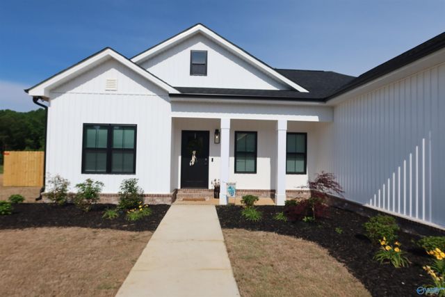 11187 Percy Drive, Tanner, AL 35671