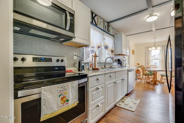 1211 Weaver Pike, Bristol, TN 37620