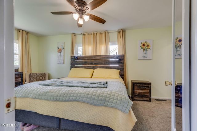 1211 Weaver Pike, Bristol, TN 37620