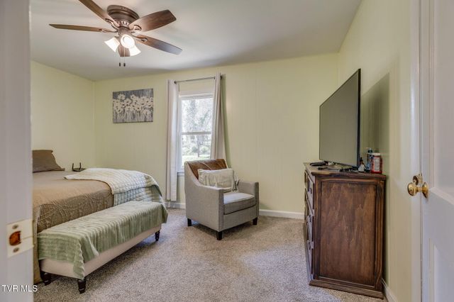 1211 Weaver Pike, Bristol, TN 37620