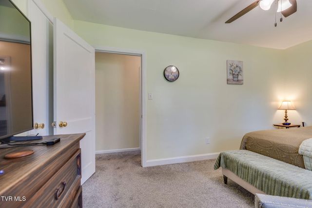 1211 Weaver Pike, Bristol, TN 37620