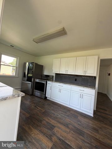 10112 S GRANT AVE, Manassas, VA 20110