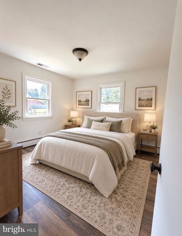 10112 S GRANT AVE, Manassas, VA 20110