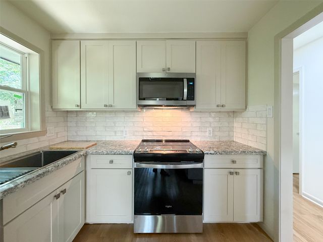 1812 Carlton Street, Denton, TX 76201