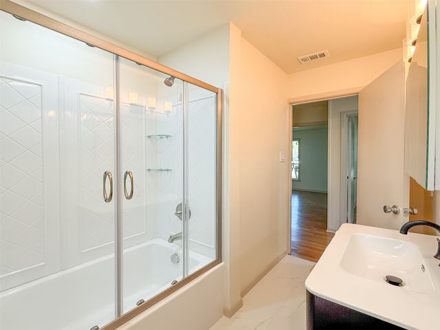 1812 Carlton Street, Denton, TX 76201