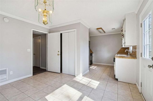 570 Wayside Drive, Lawrenceville, GA 30046