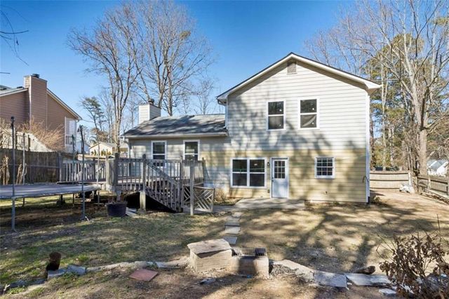 570 Wayside Drive, Lawrenceville, GA 30046