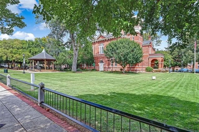 570 Wayside Drive, Lawrenceville, GA 30046